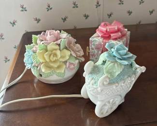 327 porcelainflowernightlightsandmusical
