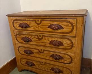 322 antiquevictorianfauxgrainpaintedcot