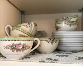 293 meitochinahandpaintedcupsandsaucer