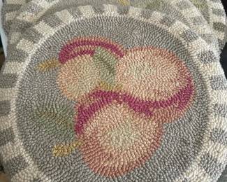 284 handmadehookedwoolchairpadsflorala