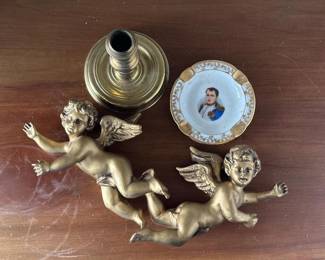 158 giltcherubwallplaquesbrasscandlesti
