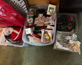 270 assortedchristmasdecorationsandornam