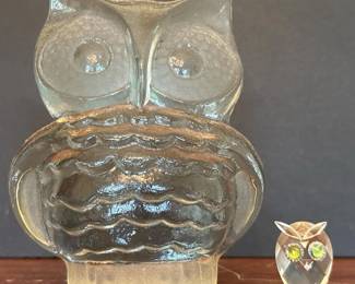 037 largeglassowlandsmallowlfigurine