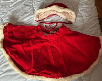 323 vintagelordtaylorredcapeandbonnet