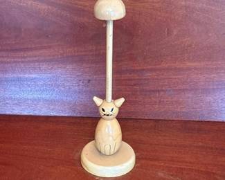 017 woodencatshapedhatstand