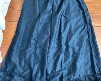 358 blackcottonpetticoat