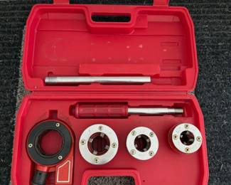 4-Piece Ratcheting Pipe Threader Die Set 1/2", 3/4" & 1" with Handle & Case