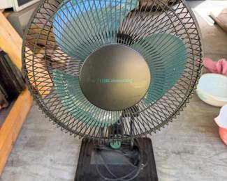 Lakewood Adjustable Tilt Tabletop Electric Fan with Teal Blades