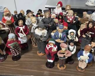 Christmas Caroler Figurines
