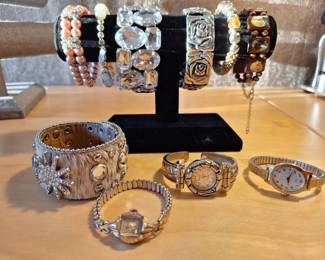 Bracelet  Vintage Watch Collection  Rhinestones, Beads  S