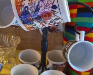 Set of 8 Imari Porcelain coffee mugs  4 different Patterns. Sold  in Pairs