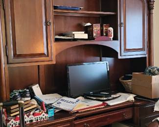 executive desk set hutch
