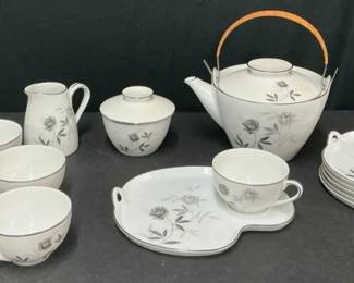 15 Piece Noritake China Rosamor Set