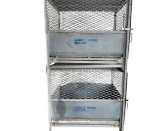 wo-Tier Galvanized Metal Wire Animal Kennel Shelter Cages On Wheels