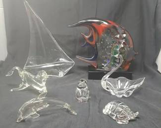 Assorted 7Piece Art Glass Figurines and Sculptures Incl. Baccarat, Daum, and B.F. Signoretti