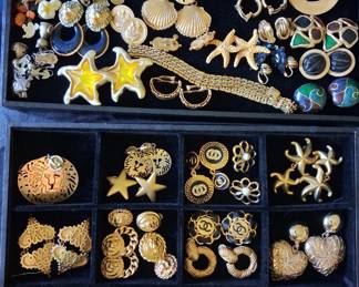 Vintage Clip Earrings!