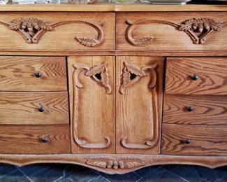 Gorgeous Dresser