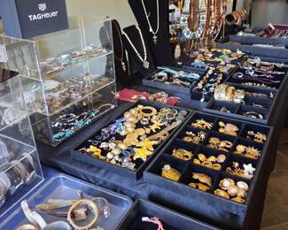 Jewelry Table!
