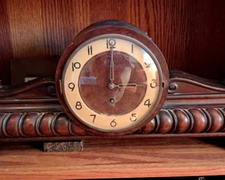 Gorgeous Antique Clock