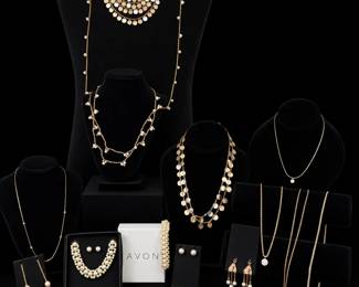 PearlStyle  GoldTone Jewelry Collection with Disc Necklaces  Avon Box