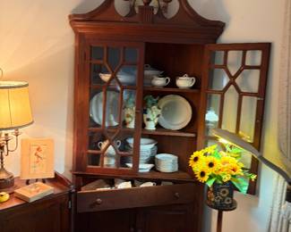 corner cabinet
