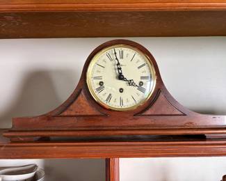 mantel clock