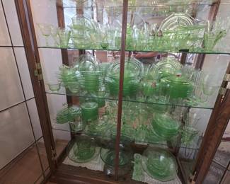 306 Pieces of Uranium Glass