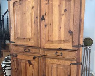 Armoire