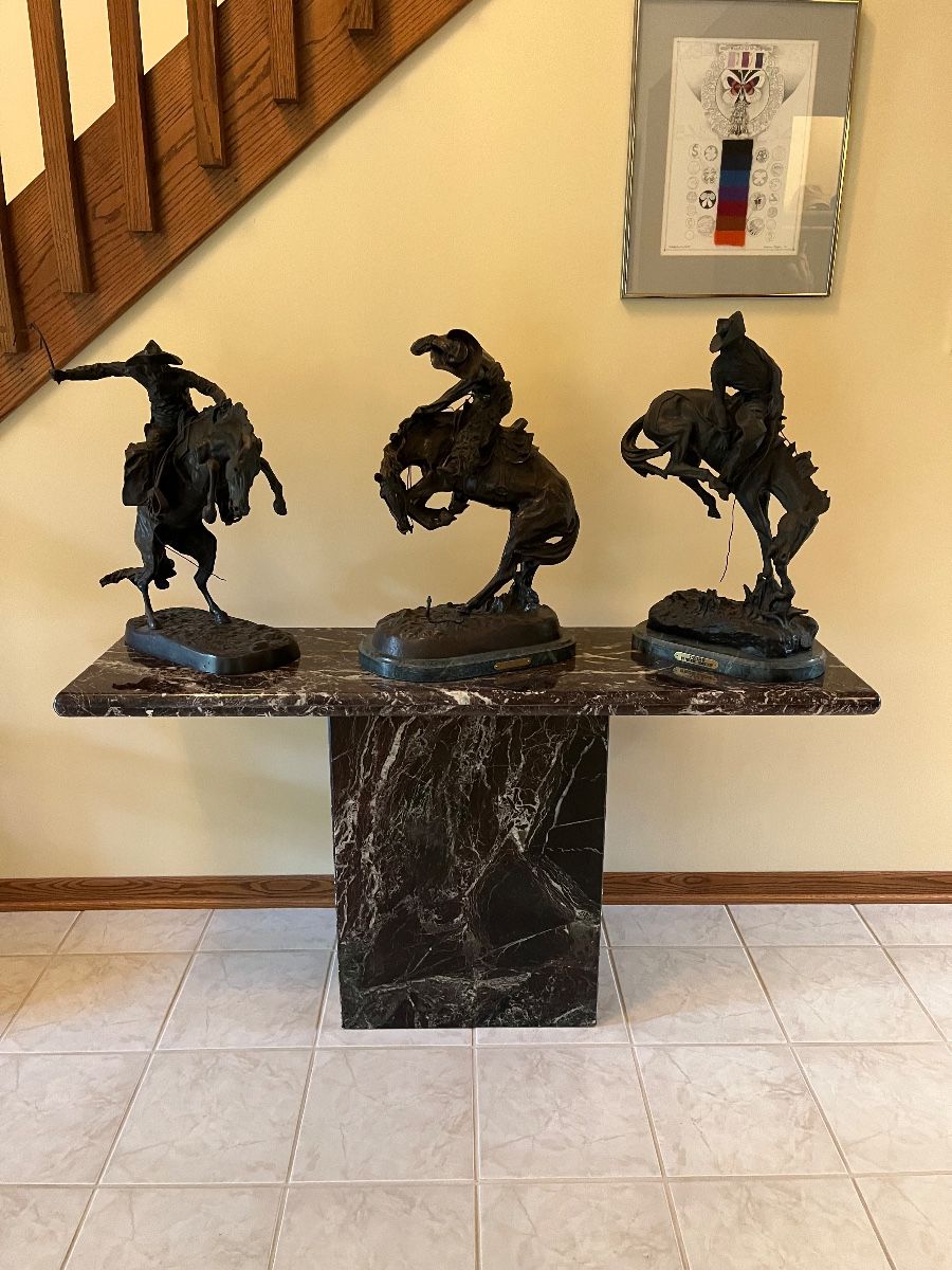 Sculptures marble console table