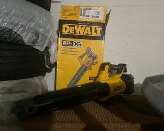 DeWalt Leaf Blower