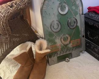 Baffle Ball Vtg Game, Women's Boots