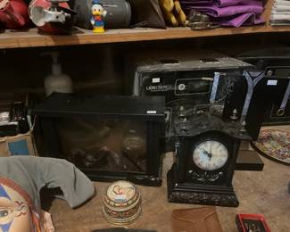 Mantle Clock