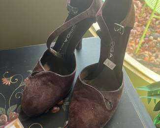 Women's Shoes