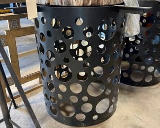 Modern Table Bases