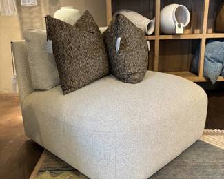 Boucle White Lounge
