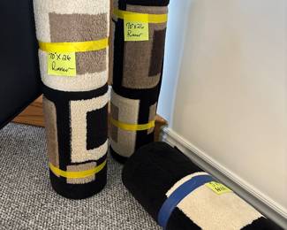 Clean rugs throughout