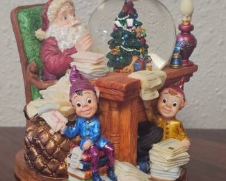 Santa Snow Globe