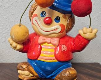 Clown Juggling