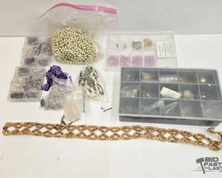 1005 Costume Jewlery Crafts Set