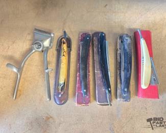 3526  Vintage Barbering Lot 4 Straight Razors, Shavette  Manual Hair Clipper