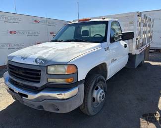 207  2006 GMC Sierra 3500 HD
