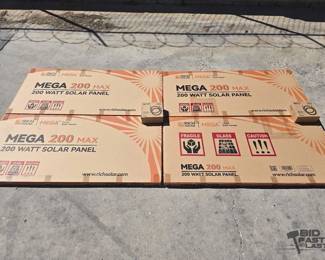 2424  4 Rich Solar Mega 200 Max Watt Solar Panels with 2 30 Solar Extension Cables