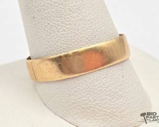 711  14kt Solid Gold Wedding Ring