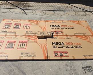 2430 4 Rich Solar Mega 200 Max Watt Solar Panels with 2 30 Solar Extension Cables
