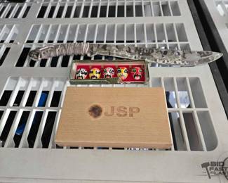 2876  JSP Gold Testing Stone, Camo Survival Machete  Chinese Character Faces