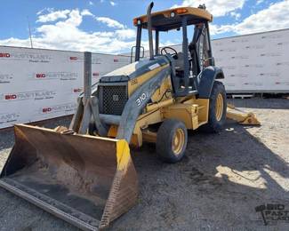 105  John Deere 310J