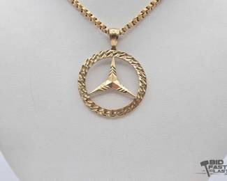 800 10kt Gold Necklace with Mercedes Pendant
