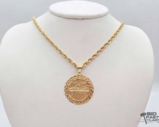 801  10kt Gold Rope Chain Necklace With Last Supper Pendant, 22, 11.8g