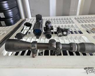 2874  3 Rifle Optics and 2 Flashlight Attachments