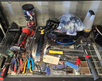 4112  Mixed Tools and Power Tool